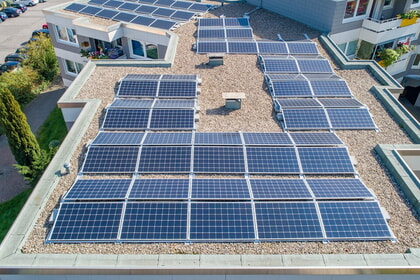 Photovoltaik auf einem Flachdach